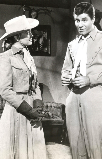 Lori Nelson as Carol Kingsley and Jerry Lewis as Wade Kingsley in Pardners (1956)