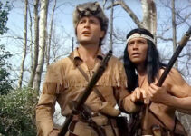 George Montgomery as Pathfinder and Jay SIlverheels as Chingachgook, sensing trouble ahead in The Pathfinder (1952)