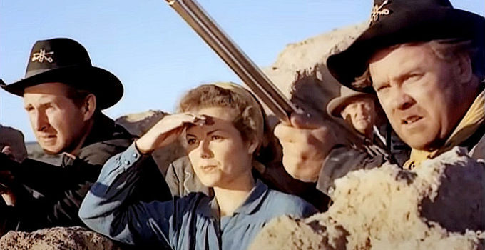 Lloyd Bridges as Starbuck, Barbara Hale as Julia Lanning and Mickey Shaughnessy as Rusty Potter in Last of the Comanches (1952)