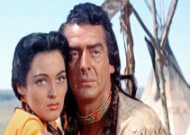 Suzan Ball as Black Shawl and Victor Mature as Crazy Horse in Chief Crazy Horse (1955)