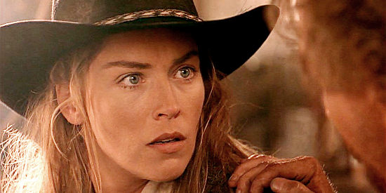 Sharon Stone as Ellen, about to be challenged in the quick draw contest in The Quick and the Dead (1995)