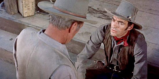 Jack Elam as Tex, one of the men who ride with Joe Erin in Vera Cruz (1954)