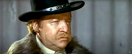 Fernando Sancho as Col. Stewart, fearing he's been double crossed by Johnny in Wanted Johnny Texas (1967)
