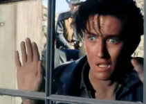 John Barrymore as Cooncat, shocked to find the man he killed has disappeared in High Lonesome (1950)