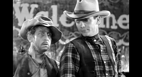 Raymond Hatton as Deadwood and Russell Hopton as Luther Johnson arriving in Tombstone in Law and Order (1932)