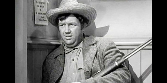 Andy Devine as Ozark, womanizing friend of the Daltons in When the Daltons Rode (1940)