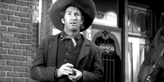 Chill Wills as Southeast, watching out for trouble for Judge Roy Bean in The Westerner (1940)