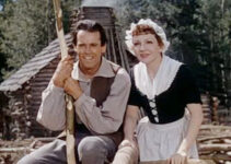 Henry Fonda as Gil Martin and Claudette Colbert as his wife Lana, happy with their new farm in Drums Along the Mohawk (1939)