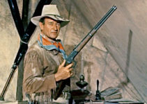 John Wayne as Hondo Lane, ready for trouble in Hondo (1953)