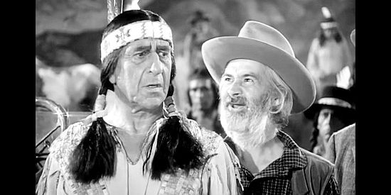 Robert Warwick as Chief Big Tree with Gabby Hayes as Despirit Dean in War of the Wildcats (1943)