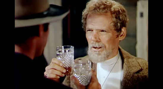 Henry Hull as Maj. Rufus Cobb, the newspaperman turned lawyer on Frank's side in The Return of Frank James (1940)