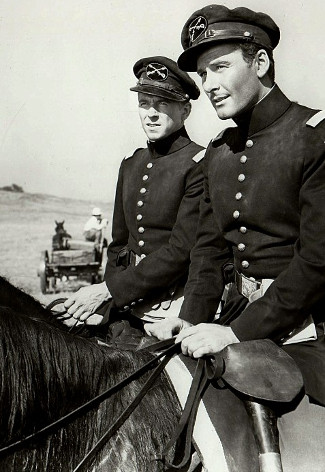 Ronald Reagan as George Custer and Errol Flynn as Jeb Stuart in Sante Fe Trail (1940)