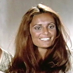 Daliah Lavi as Rosita in Catlow (1971)