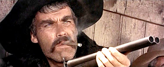 Frank Brana as Jason, a member of the Bennett gang in Face to Face (1967)
