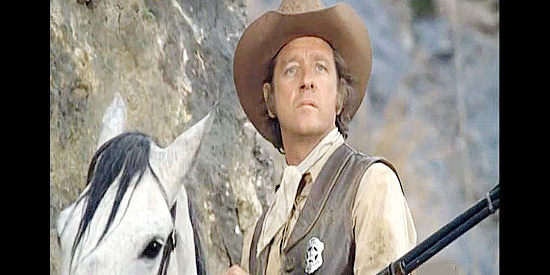 Richard Crenna as Ben Cowan, a lawman with a warrant to serve on an old friend in Catlow (1971)