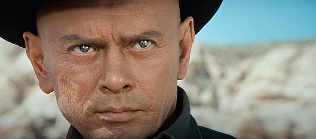 Yul Brynner as a robot gunslinger on a mission of vengeance in Westworld (1973)