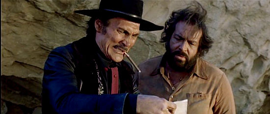 Jack Palance as Sonny Bronston and Bud Spencer as Hiram Coburn in It Can Be Done Amigo (1972)