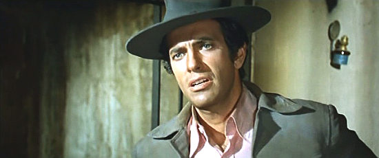 Mark Damon as Johnny, bounty hunter turned deputy in Dead Men Don’t Count (1968)