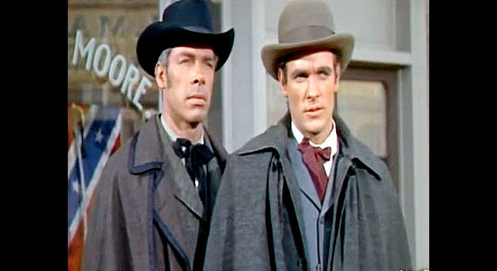 Lee Marvin as Lt. Keating and James Best as Lt. Robinson, arriving in St. Albans in disguise in The Raid (1954)