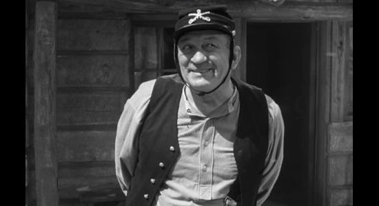 Victor McLaglen as Sgt. Maj. Timothy Quincannon meeting new recruits in Rio Grande (1950)
