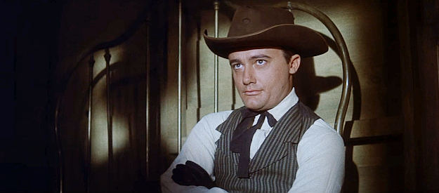 Robert Vaughn as Lee, looking for a place to hide from vengeance seekers in The Magnificent Seven (1960)