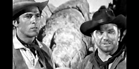 George Keymas as Scully and John Doucette as Loder, Pike's two remaining partners in a planned stage holdup in Gunfire at Indian Gap (1957)