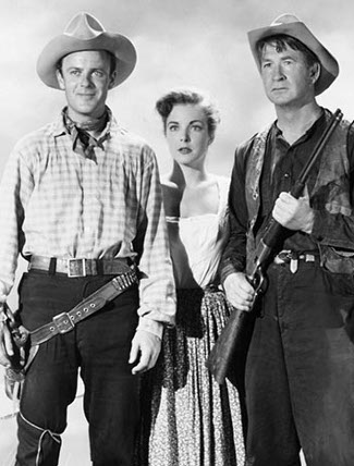 Robert Sterling as Tom Cloud, Cathy Downs as Kathleen Boyce and Chill Wills as Sam Beers in The Sundowners (1950)