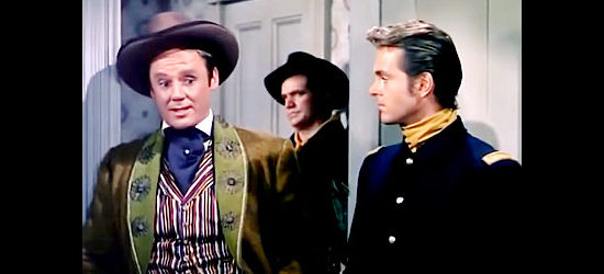 Van Johnson as Capt. James Farraway with Union Lt. Braden (Craig Hill) in The Siege at Red River (1954)