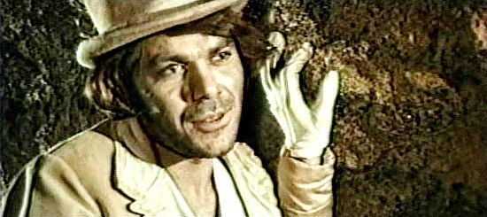 Claudio Camaso as Mendoza, the mastermind before the robbery involving Rocco in Vengeance (1968)