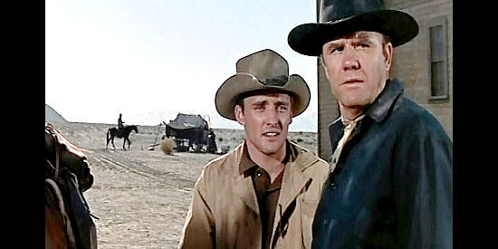 Dennis Hopper as Tom Boyd and R.G. Armstrong as Hunter Boyd, closing in on their prey in From Hell to Texas (1958)