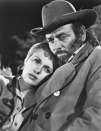 Jean Seberg as Alexandra Mountford and David Janssen as Macho Callahan in Macho Callahan (1970)