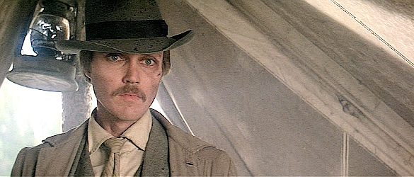 Christopher Walken as Nate Champion, confronting expedition leaders in Heaven's Gate (1980)