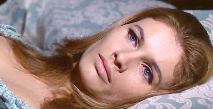 Ida Galli (Evelyn Stewart) as Lisa Flanagan in The Man Who Cried for Revenge (1969)