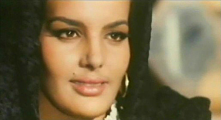 Agata Flori as Rosario Fuentes in I Came, I Saw, I Shot (1968) 