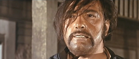 Cesar Ojinaga as bandit leader Navarro in Don't Wait, Django, Shoot! (1967)