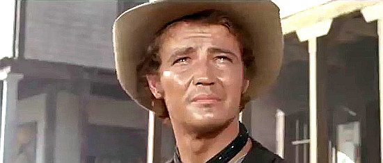 Hugo Blanco as David MacGregor in Seven Guns for the MacGregors (1967) 