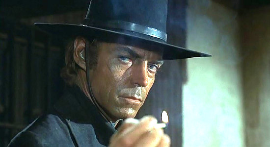 Hunt Powers (Jack Betts) as Lazar Peacock in Dead Men Don't Make Shadows (1970)
