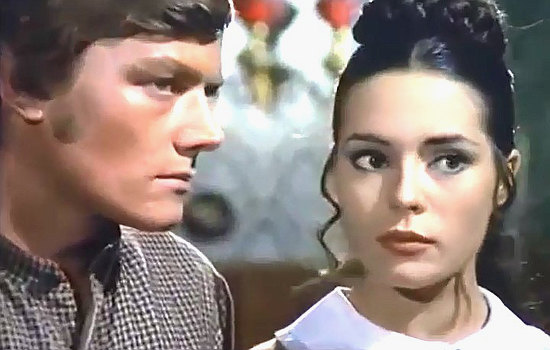 Peter Lee Lawrence as Peter Cushmich and Pilar Velazquez as Dorothy Warren in Awkward Hands (1970)