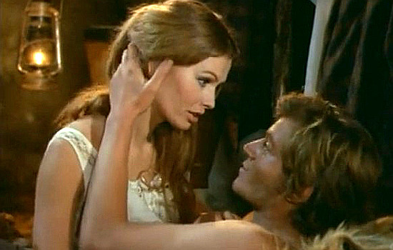 Ida Galli (Evelyn Stewart) as Julia with Peter Lee Lawrence as George Shelley in Four Gunmen of the Holy Trinity (1971)