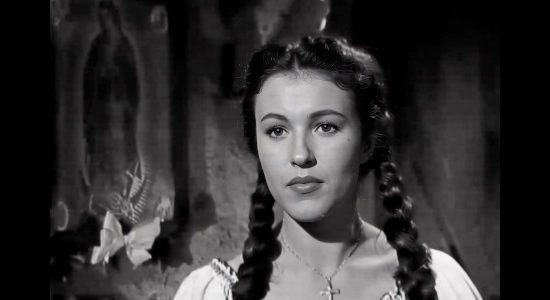Lucita Blaine as Maria 'The Knife' Garcia, explaining the incident that turned her into a convicted killer in Five Bold Women (1959)