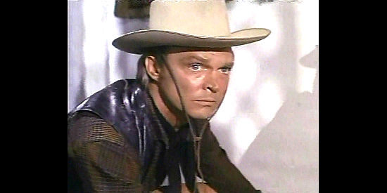 Alex Nicol as Joe Daylight in Gunfighters of the Casa Grande (1964)