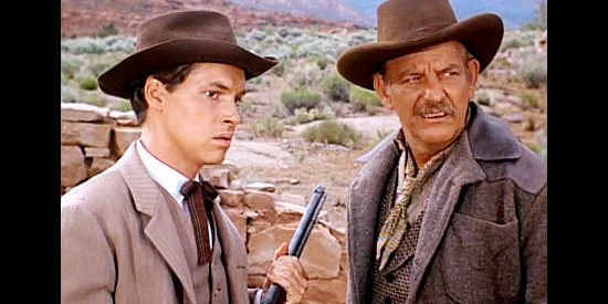 David Macklin as Mark Emerson and Denver Pyle as Cap, part of the group tracking the outlaws with Chad Lucas in Gunpoint (1966)