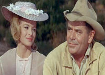 Angie Dickinson as Lisa Denton and Glenn Ford as Marshal Dan Blaine in The Last Challenge (1967)