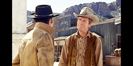 John Anderson as Marshal Dana, discussing the string of murders with Van Morgan in Five Card Stud (1968)