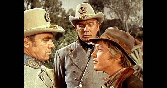 Michael Burns as Eubie Bell tries to make a point with Gen. Bragg (John Doucette) and Col. Boykin (Wesley Lau) in Journey to Shiloh (1968)
