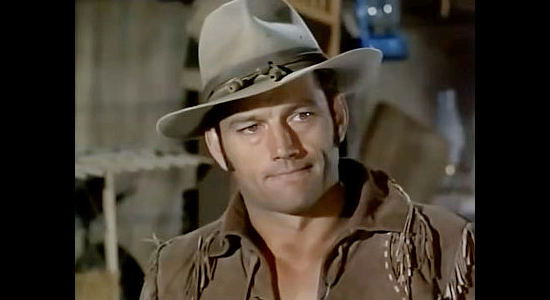 Ralph Taeger as Hondo Lane, weighing unenviable options in Hondo and the Apaches (1967)