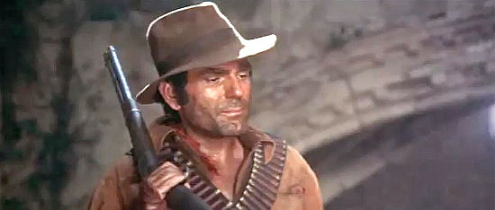 Don Gordon as Jackson Harkness, one of Douglas's men in Cannon for Cordoba (1970)