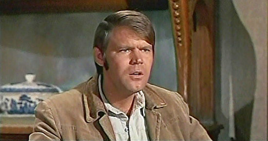 Glen Campbell as Texas Ranger La Boeuf in True Grit (1969)