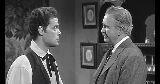 Lee Farr as Jud Hainline with his dad Seth (Barton MacLane) in Gunfighters of Abilene (1960)