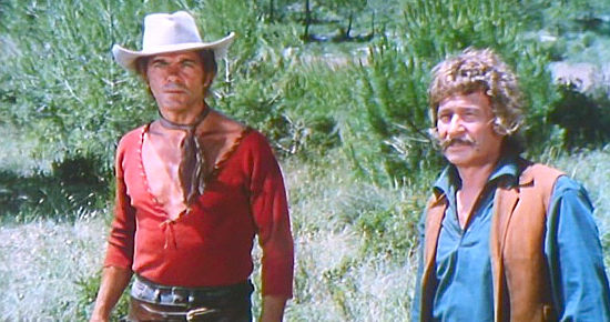 Hand Buster's men Attilio Severini and Gaspar (Indio) Gonzalez in Dallas (1974)